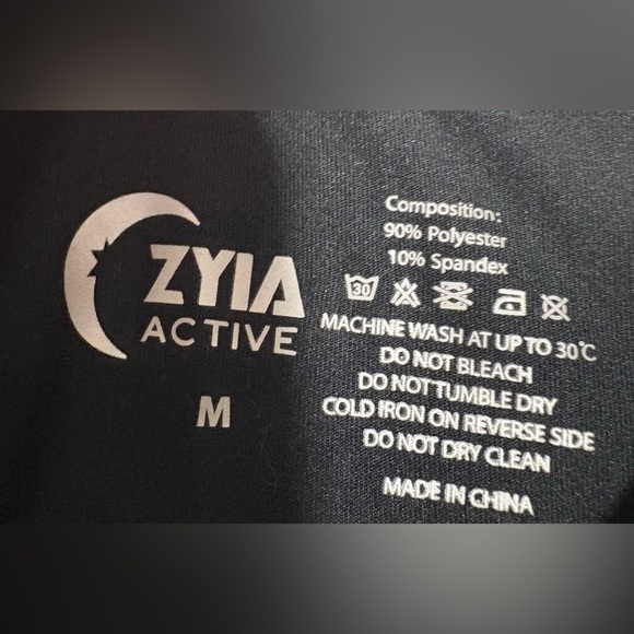 ZYIA Black Short Sleeve Women's Tee size medium - Picture 2 of 3